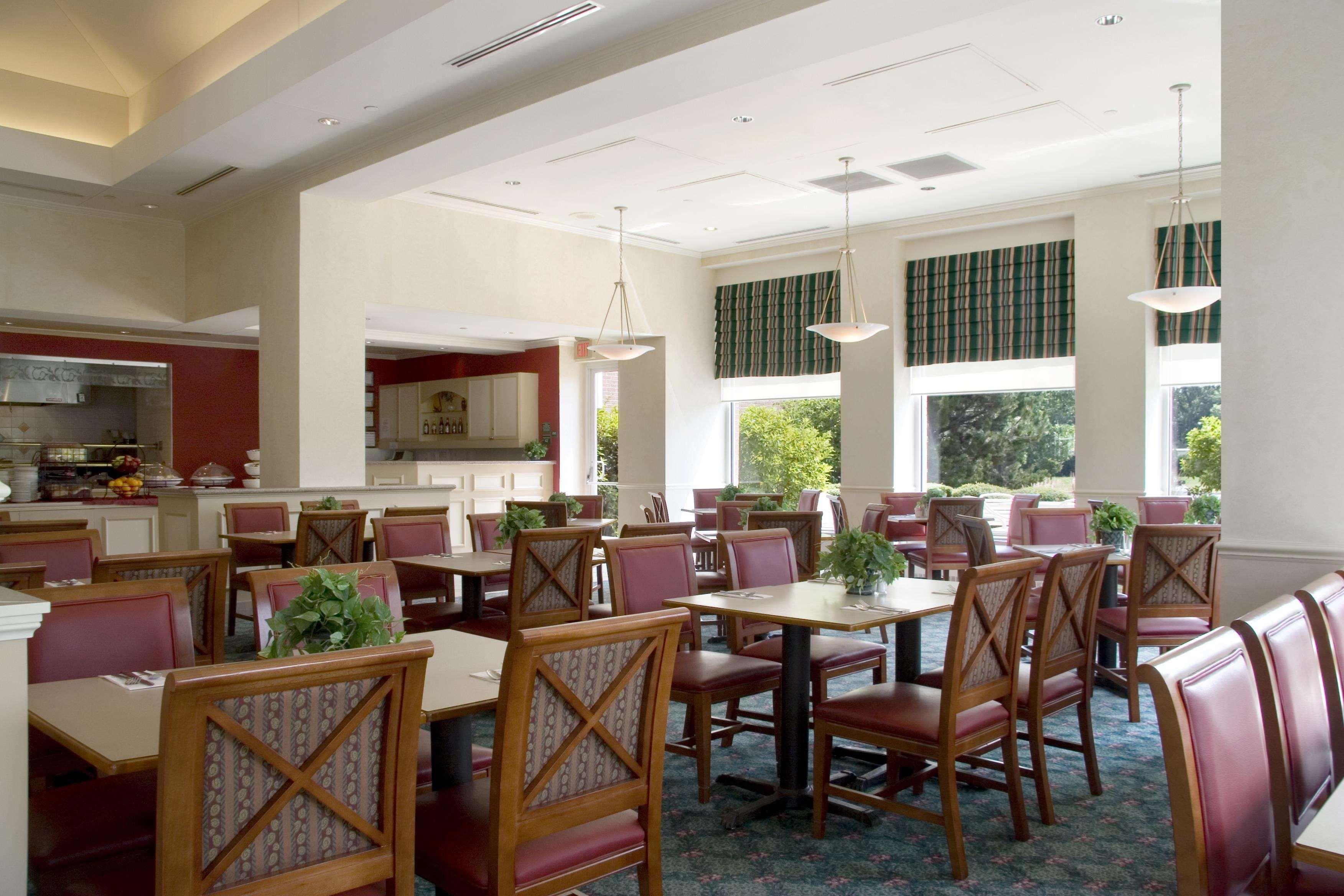 Hilton Garden Inn Saint Charles Zewnętrze zdjęcie