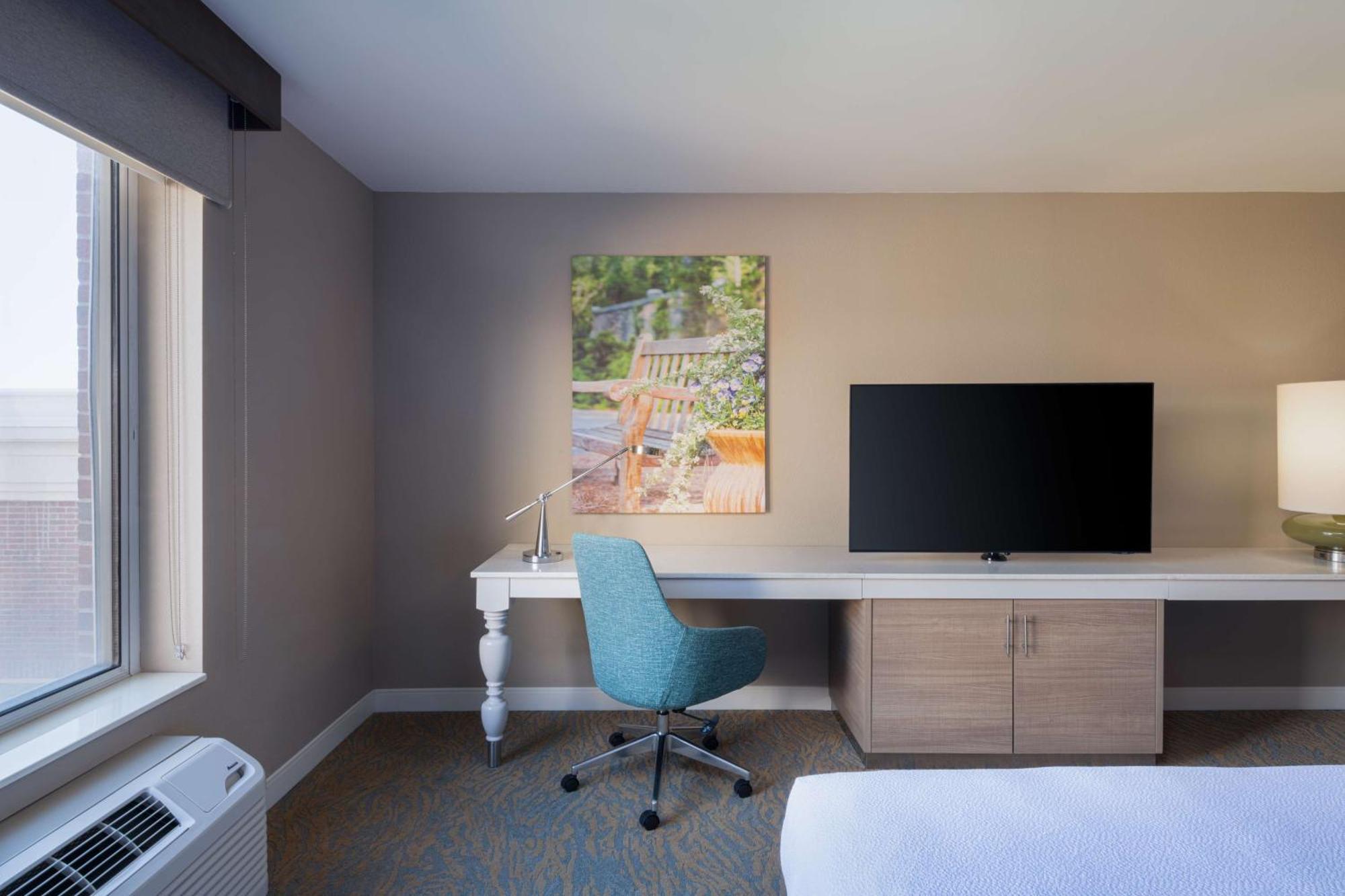 Hilton Garden Inn Saint Charles Zewnętrze zdjęcie