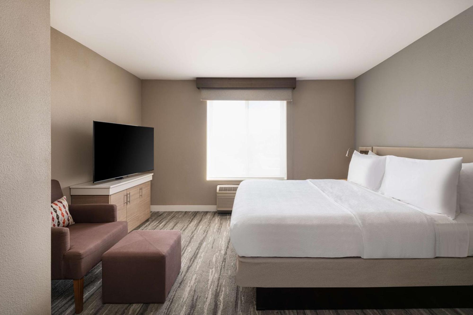 Hilton Garden Inn Saint Charles Zewnętrze zdjęcie