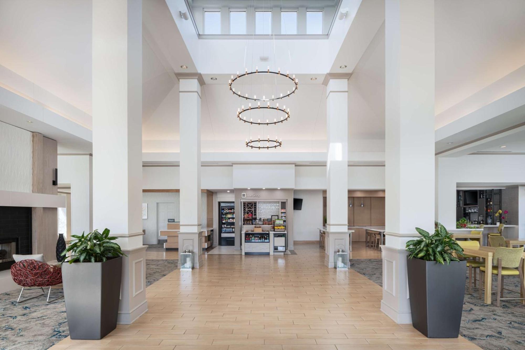 Hilton Garden Inn Saint Charles Zewnętrze zdjęcie