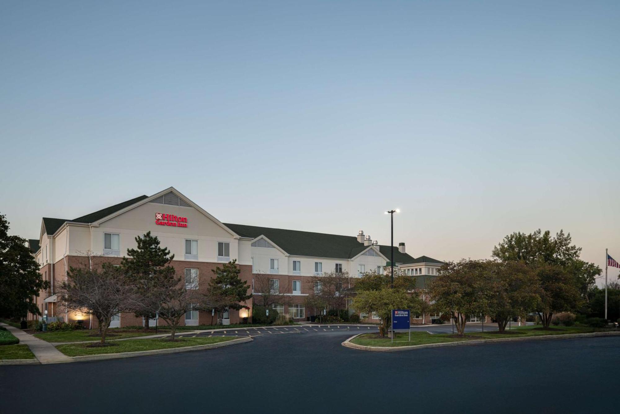 Hilton Garden Inn Saint Charles Zewnętrze zdjęcie