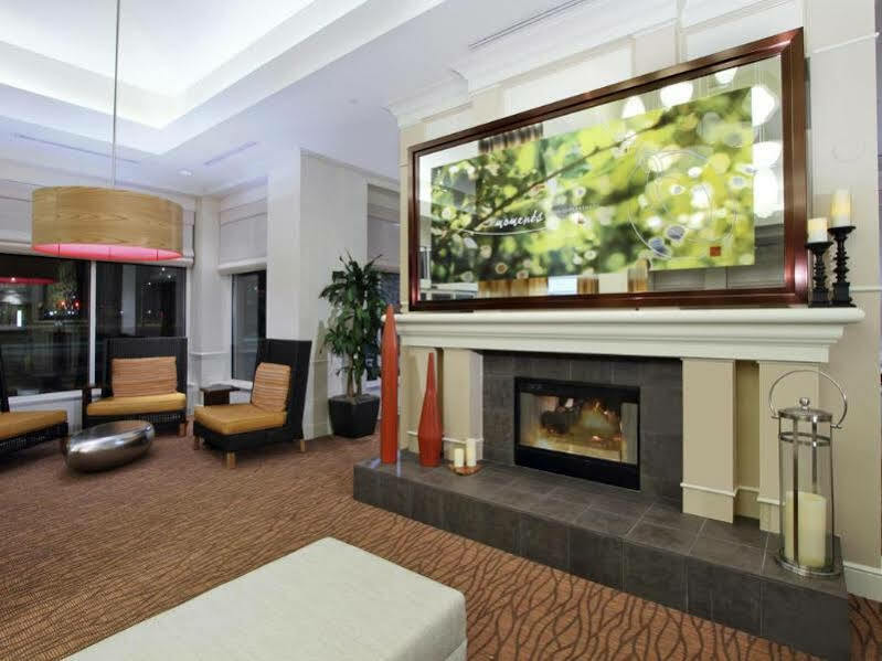 Hilton Garden Inn Saint Charles Zewnętrze zdjęcie